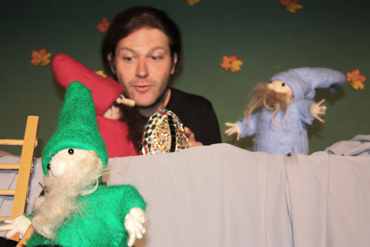Adrian Willi Puppenspiel